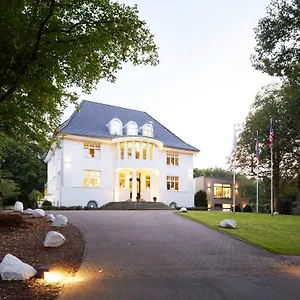 https://hotel-villa-rissen.hamburg-hotels-de.com